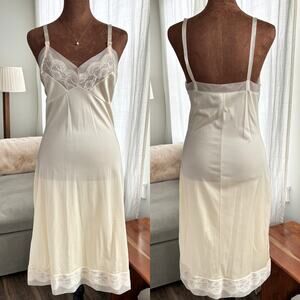 70s Vintage MOVIE STAR Ivory Midi Slip Antron III Nylon Lace Trim Size 36 (4/6)